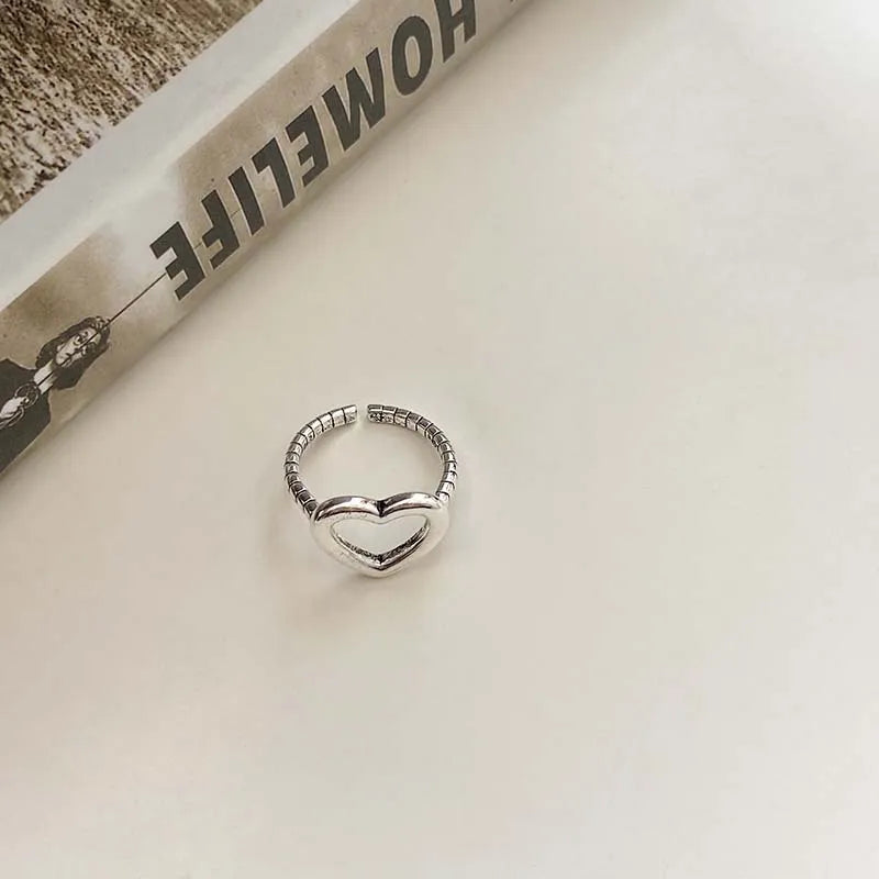 2023 Simple Vintage Heart Rings